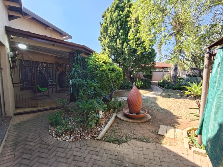 4 Bedroom Property for Sale in Protea Park North West